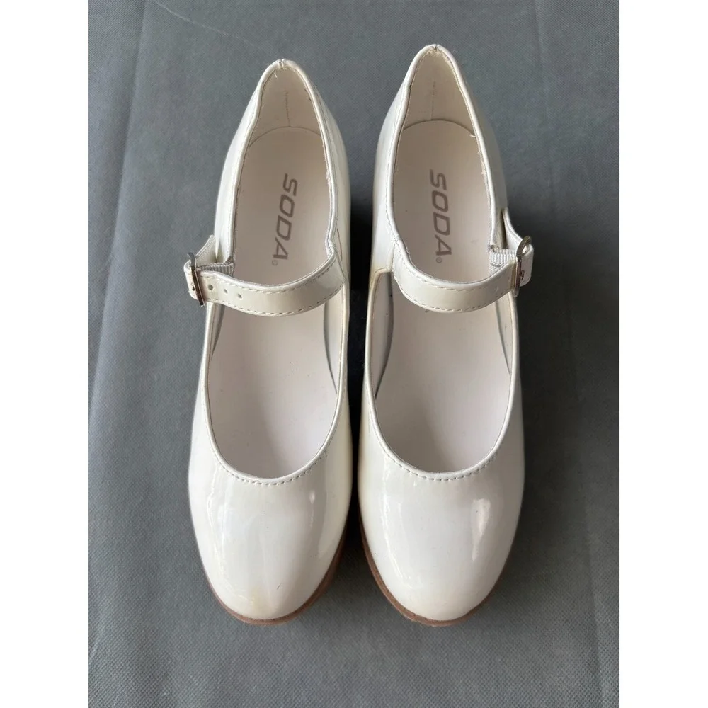 Soda Boxer-2 Girls Fashion Shoes Sz 5 Ivory Leather Adjustable Strap Block Heel